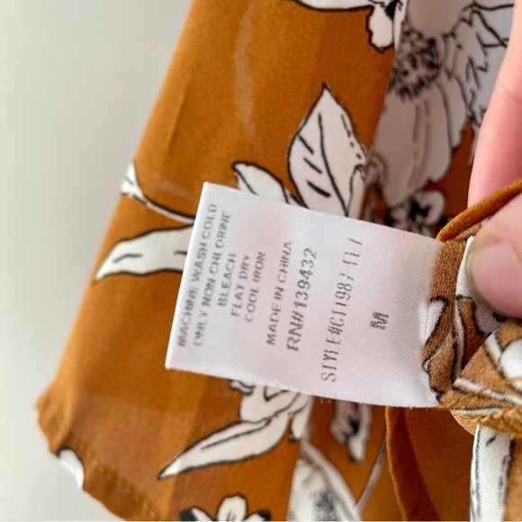 Paper Moon Stitch Fix Floral Top Medium Chestnut Brown Neutral - Picture 8 of 8